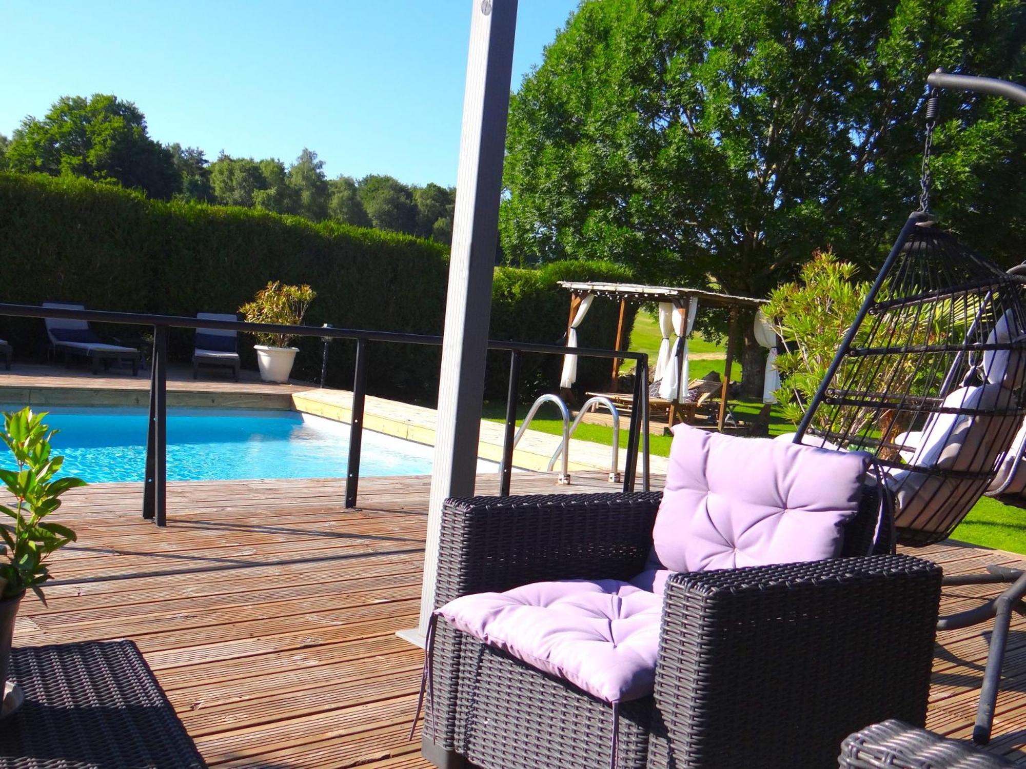 La Maison De Gilbert Jacuzzi Piscine Chauffee Selon Saison Chaudes-Aigues Exterior photo
