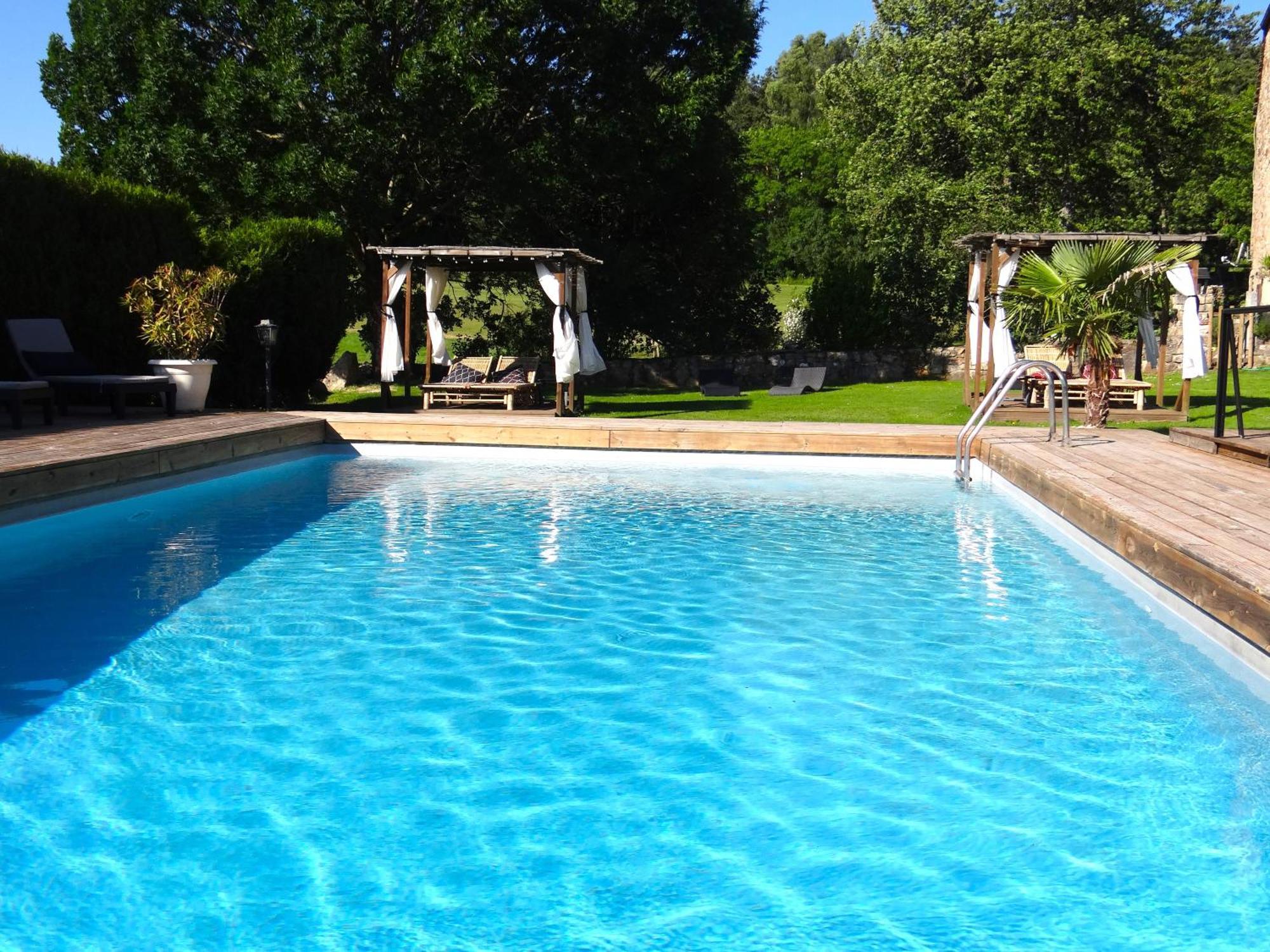 La Maison De Gilbert Jacuzzi Piscine Chauffee Selon Saison Chaudes-Aigues Exterior photo