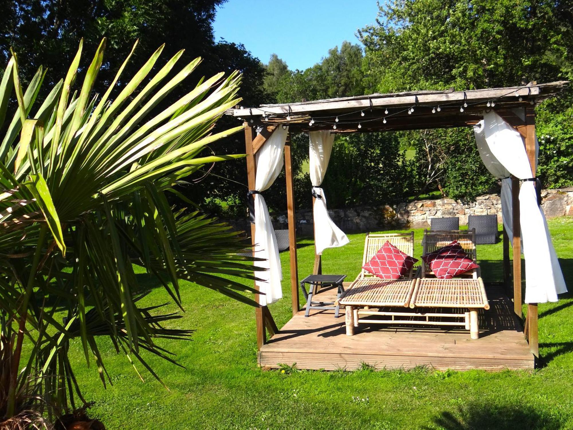 La Maison De Gilbert Jacuzzi Piscine Chauffee Selon Saison Chaudes-Aigues Exterior photo